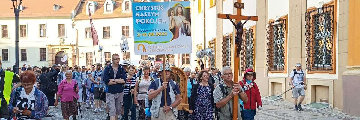 Wrocławscy pielgrzymi już idą do Częstochowy [ZDJĘCIA]