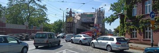Rusza remont torów na skrzyżowaniu Wajdy i Mickiewicza. Na Biskupin tylko autobusem [OBJAZDY]