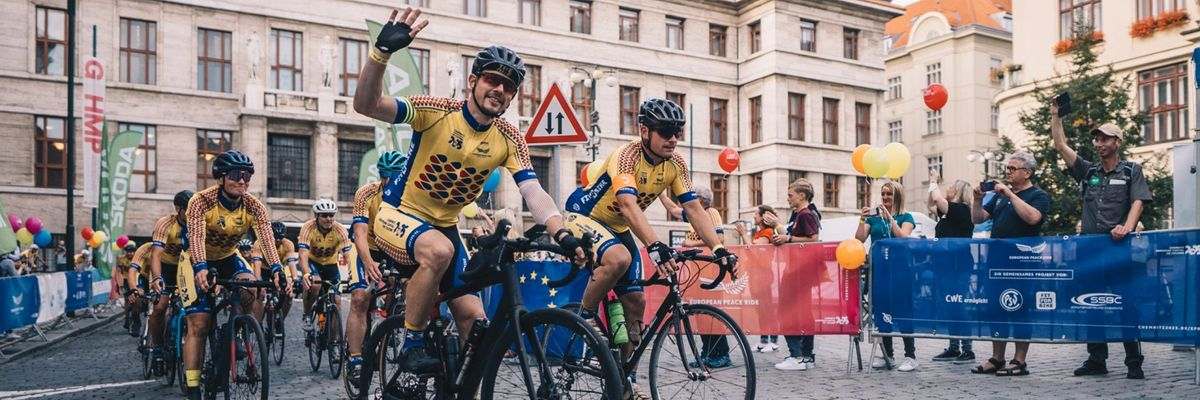 Kolarze wracają na trasę Wyścigu Pokoju. Start z Wrocławia