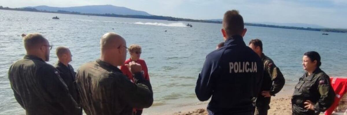 Wojsko i policja przejęły plażę w Borzygniewie. Co tam się działo? [ZDJĘCIA]