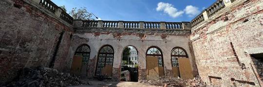 Remont Bastionu Sakwowego: Wyburzyli kolumny w pawilonie [ZOBACZ NAJNOWSZE ZDJĘCIA]