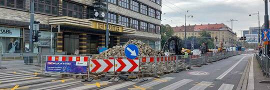 Komunikacyjny armagedon na Świdnickiej. Tak idą postępy prac [ZDJĘCIA]