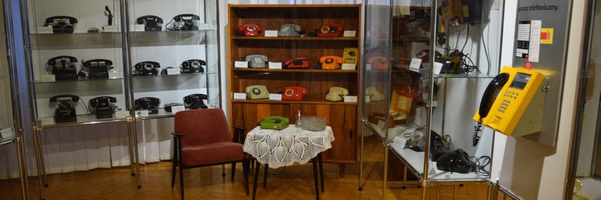 Kradzież o wartości 1,5 mln zł we wrocławskim Muzeum Poczty i Telekomunikacji. Prokuratura oskarża dyrektorkę