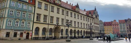 Budżet Wrocławia na 2023 rok przyjęty przed radę miejską