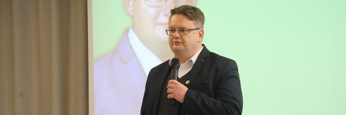 Radny z Leśnicy chce zostać nowym prezydentem Wrocławia. Kim jest Robert Suligowski?