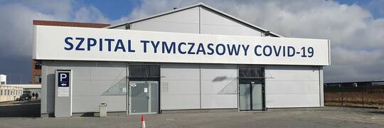 NIK o wrocławskim szpitalu tymczasowym: przepłacona samowola budowlana