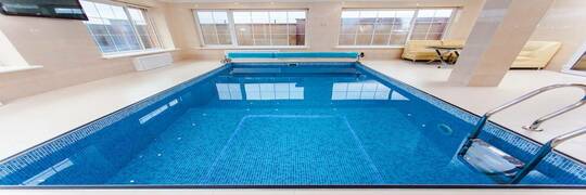 Hotele we Wrocławiu z basenem - dlaczego warto wybrać HP Park Plaza Wrocław?