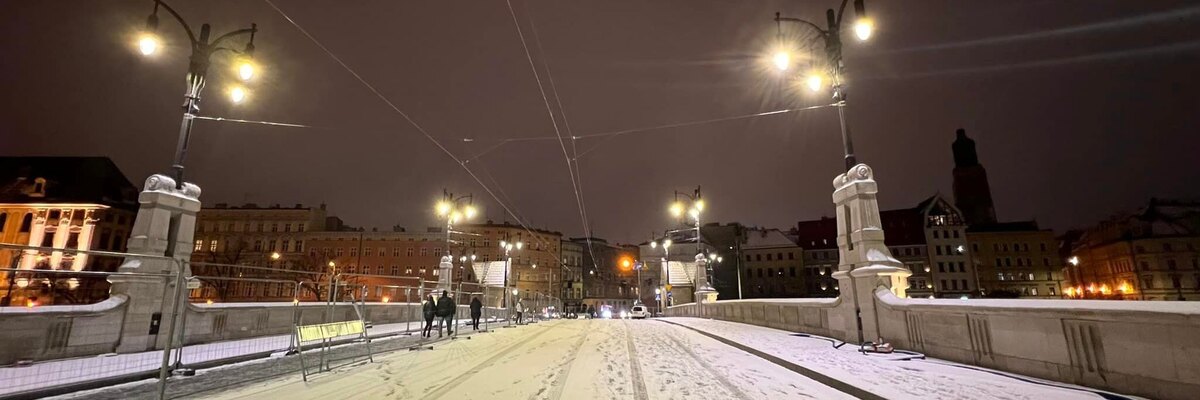 Mosty Pomorskie wypiękniały po remoncie. Po zmroku wyglądają bajecznie [ZDJĘCIA]