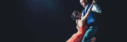 Potańcówki nie tylko „pod chmurką”. Wrocławski teatr zaprasza do tańca