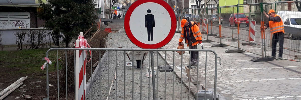 Nowe chodniki na Kolejowej i Prostej. Oto efekty remontu [ZDJĘCIA]