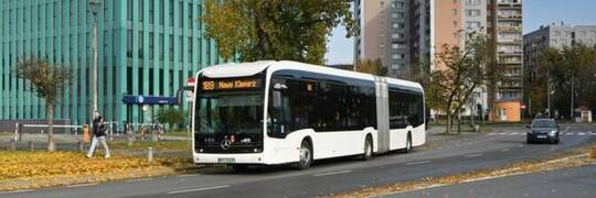 Elektryczny mercedes zostaje we Wrocławiu na dłużej