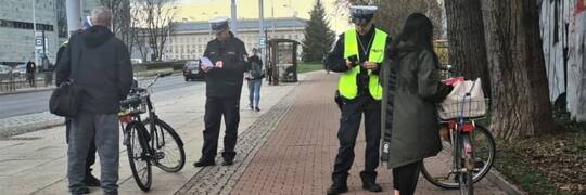 Wrocław: Policjanci wzięli się z rowerzystów na chodnikach i przejściach dla pieszych