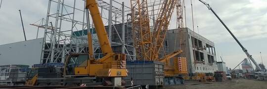 Pod Wrocławiem powstaje nowa elektrociepłownia. Trwa montaż gigantycznych kotłów [ZDJĘCIA]
