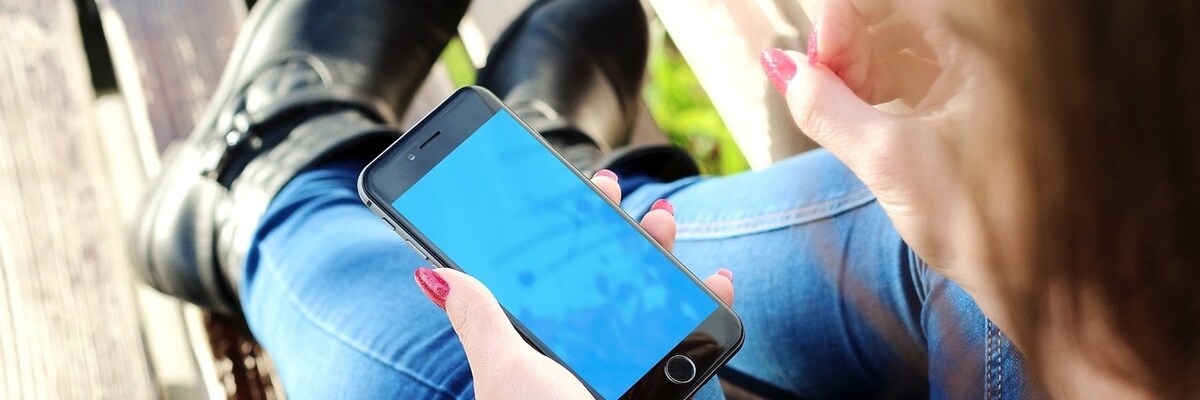 Uwaga nowe oszustwo SMS! Nie chcesz oglądać nagich zdjęć, to stracisz pieniądze z konta