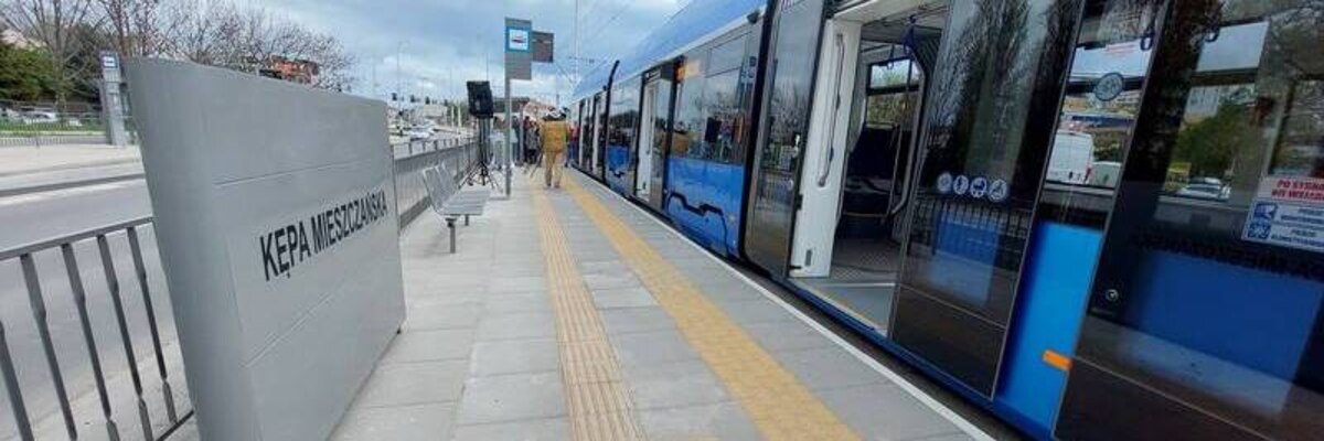 Ruszył tramwaj przez Popowice. Linie 18 i 19 już wożą pasażerów