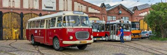 We Wrocławiu startują linie B i T. Na trasę wyjadą Ikarusy, Jelcze i tramwaje "cyklopy" [TRASA, ZDJĘCIA]