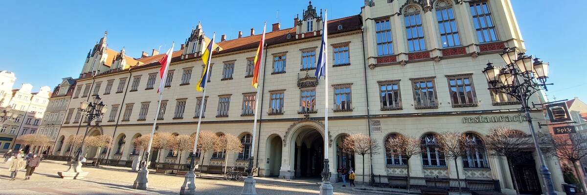 Wrocławski ratusz otwiera się dla mieszkańców. Będzie można usiąść na fotelu Prezydenta i w ławach rajców
