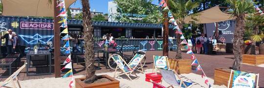 Oto pierwszy komunalny beach bar we Wrocławiu. Byliśmy w Porcie Węglowym [ZDJĘCIA, CENY, ATRAKCJE]