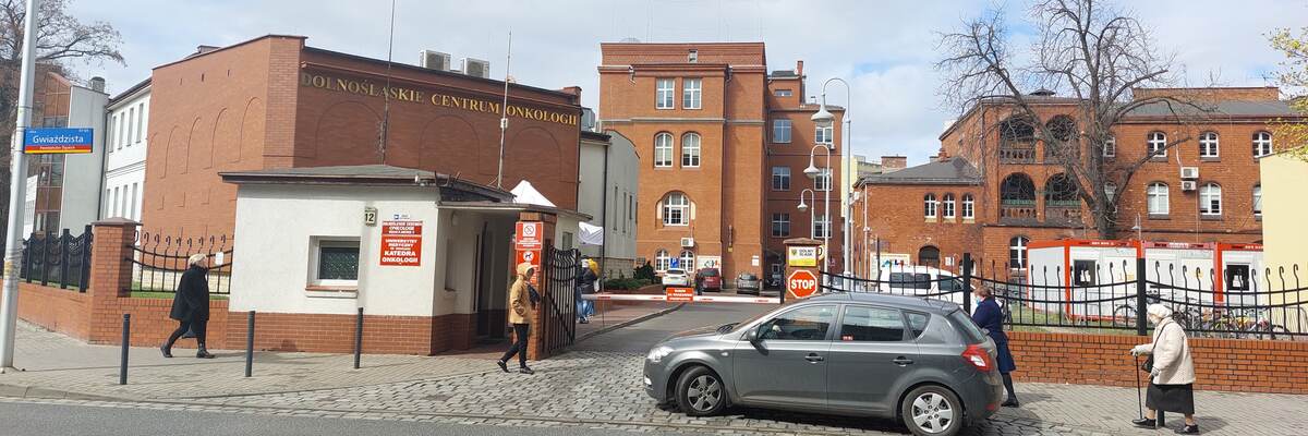 Wrocławski szpital z akredytacją ECIBC. To poświadczenie najlepszych standardów