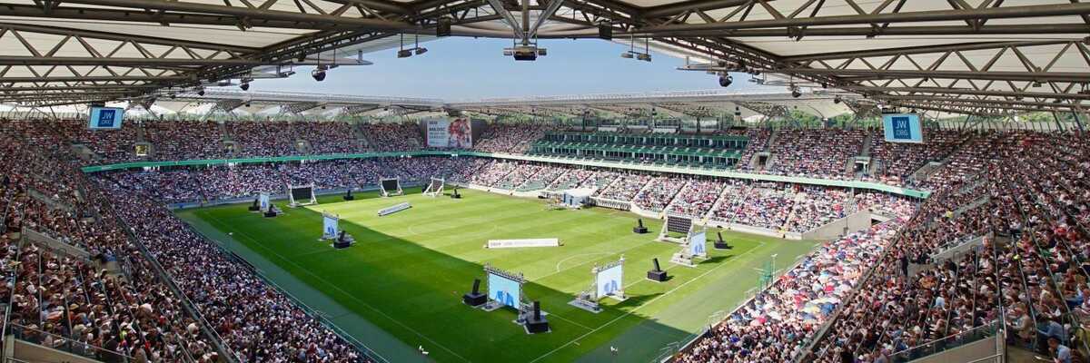 Świadkowie Jehowy na trzy dni przejmą wrocławski stadion