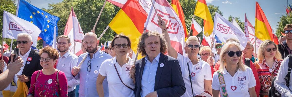 Najpierw „Nowa Nadzieja”, teraz „Tak! Dla Polski”. Nie chcieli być partią, to mogą stracić nazwę