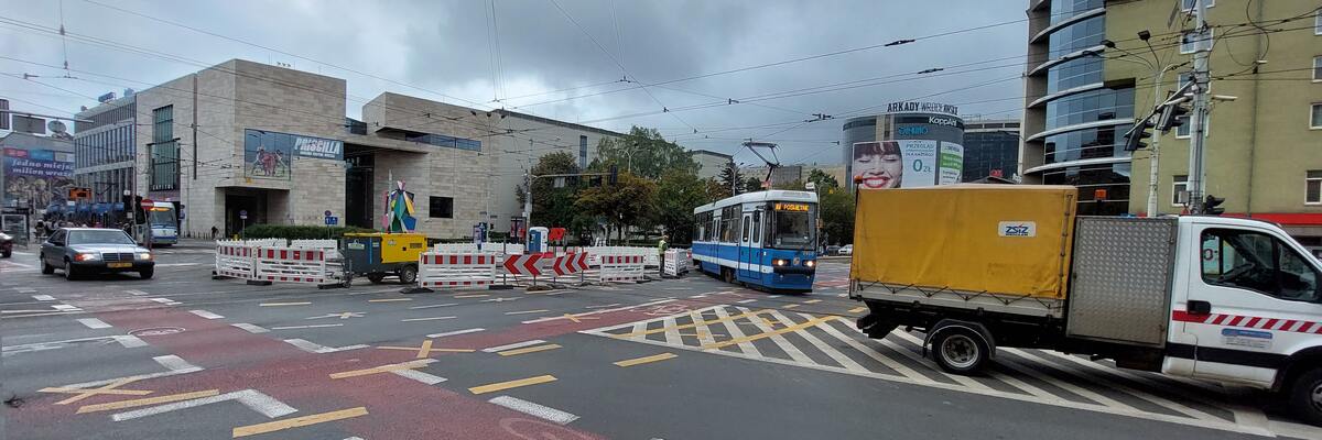 Wrocław: Powstańców Śląskich bez tramwajów. Zawieszone linie 2 i 20, zmiana tras linii 6, 7, 14 i 17