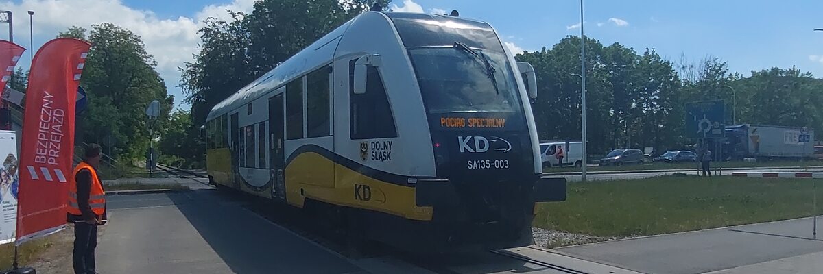 PKP przekazuje samorządowcom kolejne linie na Dolnym Śląsku. Pociągów tu nie było od lat