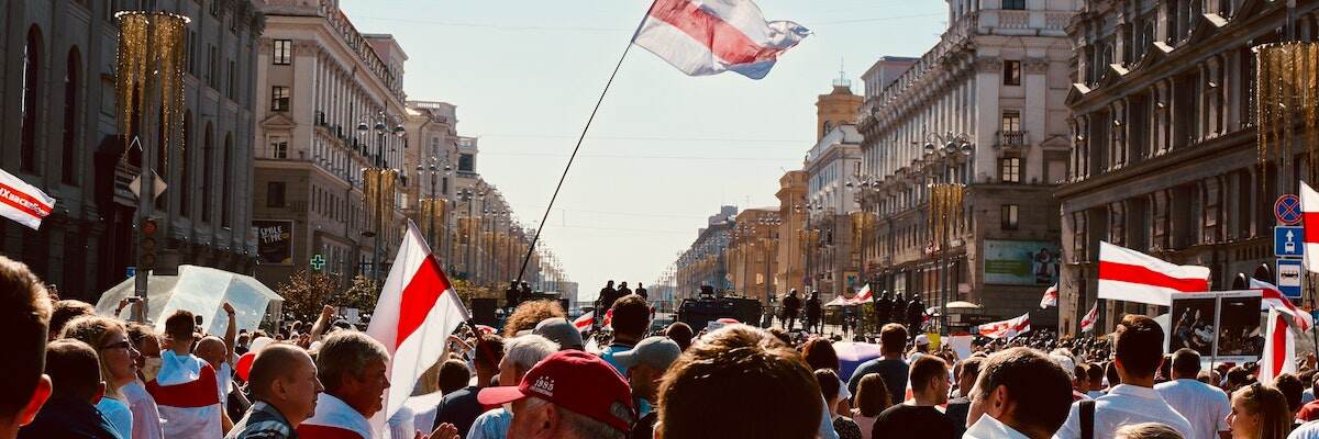 „Polacy o Białorusinach, Białorusini o Polakach”. Wrocławskie biuro PE organizuje debatę