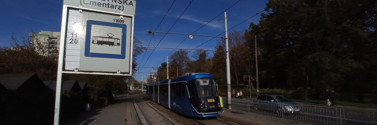 Dodatkowe tramwaje na Wszystkich Świętych 2023. Tak kursują linie E1, E3, E6, E8 i E9 [TRASY]