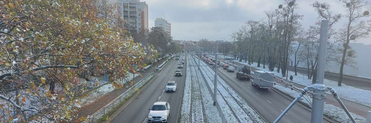 Pierwszy śnieg we Wrocławiu. Jak długo się utrzyma? [ZOBACZ ZDJĘCIA]