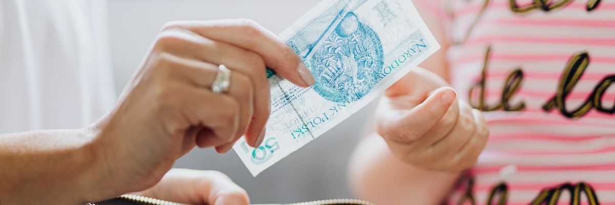 Oszuści wykorzystują podwyżkę 500+. Wrocławski ZUS: mamy takie sygnały