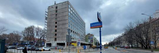 Hotel Wieniawa „obdarty ze skóry”. Wiemy co powstanie w jego miejscu [ZDJĘCIA]