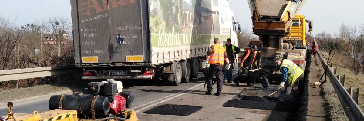 We Wrocławiu trwa wielkie łatanie ulic. Na liście 94 lokalizacje