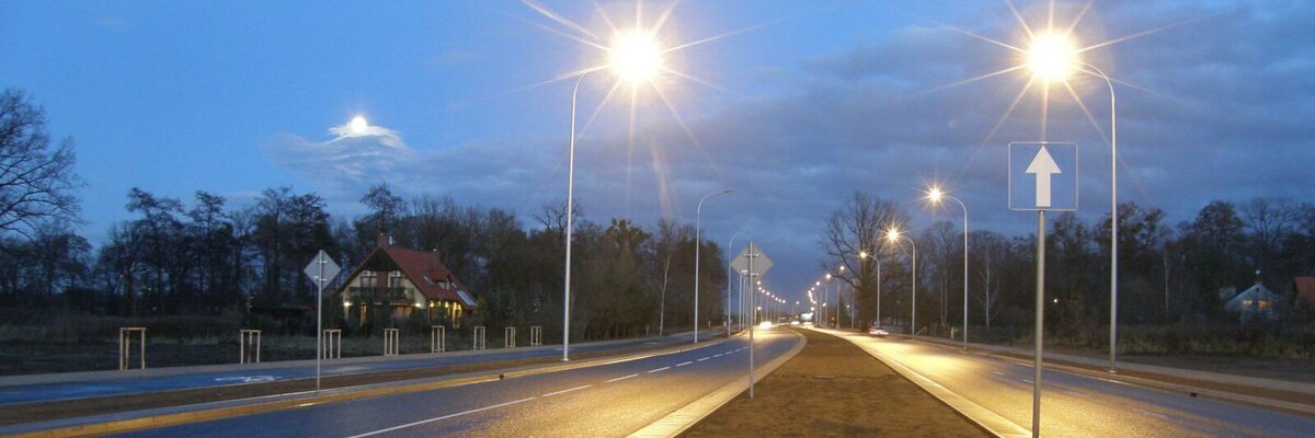 Wrocław zmienia system oświetlania ulic. Nowe latarnie na początek na południu miasta