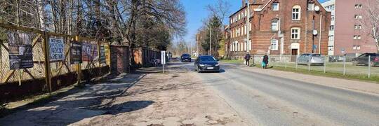 Wrocław: Będzie nowy chodnik na al. Poprzecznej. Miasto wybrało już wykonawcę prac