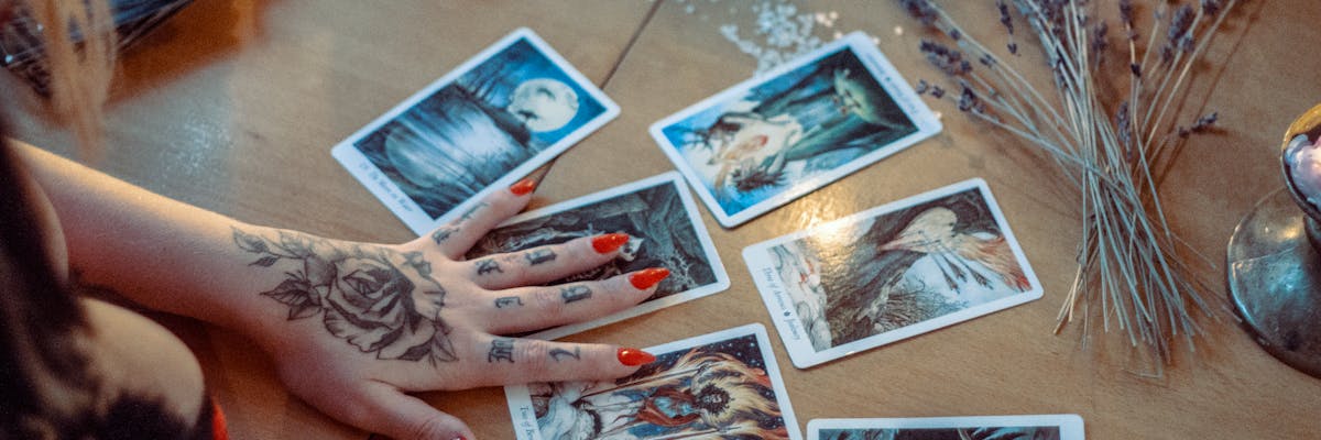 Tarot, wróżki, horoskopy, medycyna niekonwencjonalna – we Wrocławiu odbędą się targi ezoteryczne