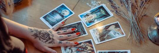 Tarot, wróżki, horoskopy, medycyna niekonwencjonalna – we Wrocławiu odbędą się targi ezoteryczne