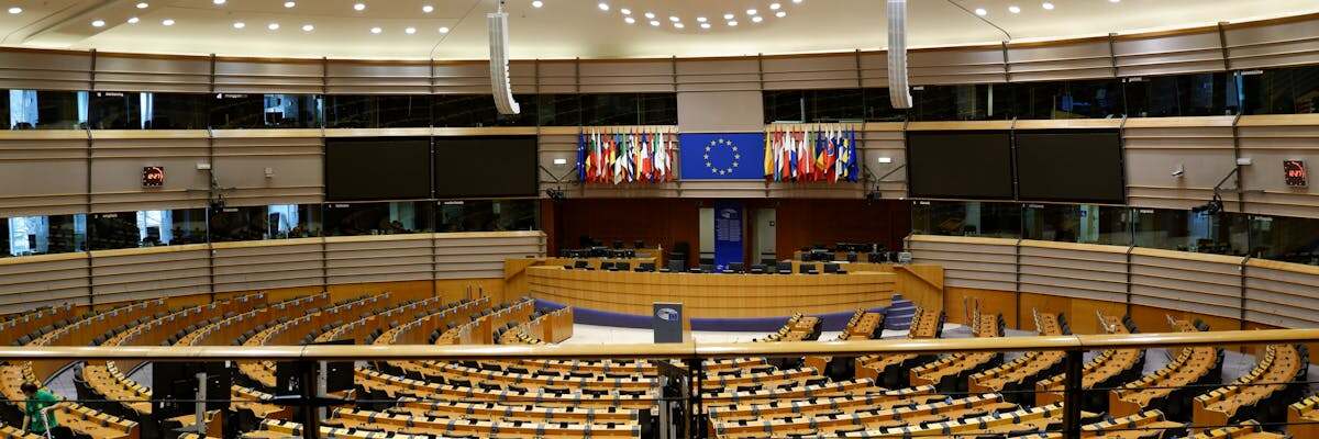 Kto z Wrocławia będzie kandydował do Parlamentu Europejskiego? Na liście były i niedoszli prezydenci, popularne nazwiska i „spadochroniarze” [LISTA KANDYDATÓW]
