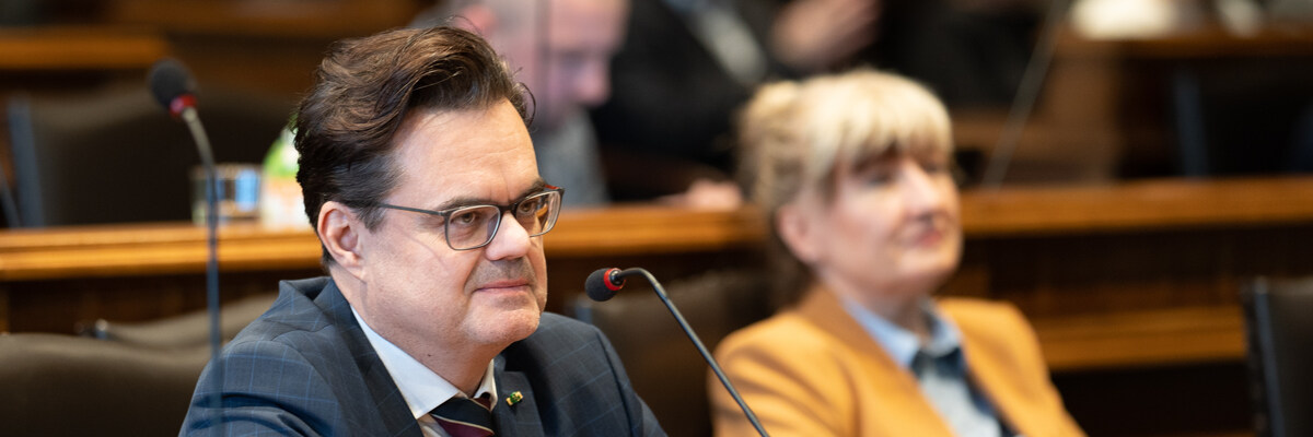 Falstart w Radzie Miejskiej Wrocławia! Kandydat Platformy Obywatelskiej nie został przewodniczącym