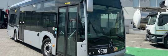 Wrocław testuje kolejnego „elektryka”. Czym ten mercedes różni się od innych? Na jakich liniach będzie jeździł?