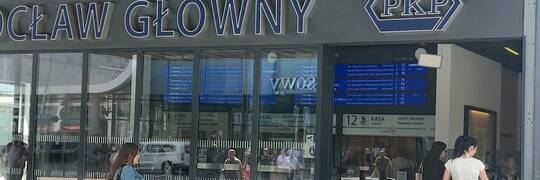 W czerwcu wakacyjna korekta rozkładów kolejowych. Są zmiany na liniach Wrocławia