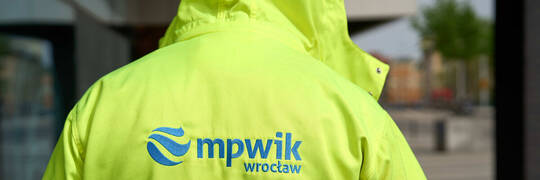 Wrocław: Na Krzykach grasują oszuści podający się za MPWiK. Nie wpuszczaj ich do domu!