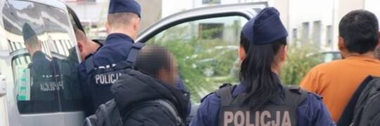 Duża akcja policji w Kobierzycach. Szukali nielegalnych imigrantów