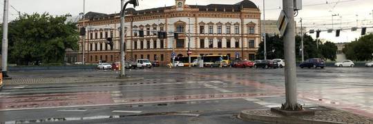 Rusza budowa kolejnej ścieżki rowerowej w centrum. Będzie mniej miejsca do parkowania