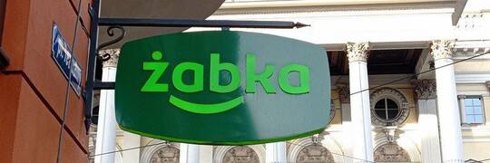Żabka w Wigilię. Jak 24 grudnia otwarte są Żabki? Gdzie zrobić zakupy po 14:00? [24.12.2024]