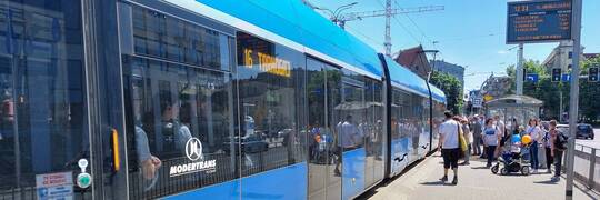 Tylko 18% pasażerów wybiera MPK bo nie ma prawa jazdy. Dlaczego wrocławianie jeżdżą tramwajami i autobusami?