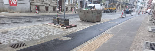 Wrocław: Koniec prac na „Trójkącie”. Mieszkańcy mogą korzystać z nowego chodnika i drogi rowerowej