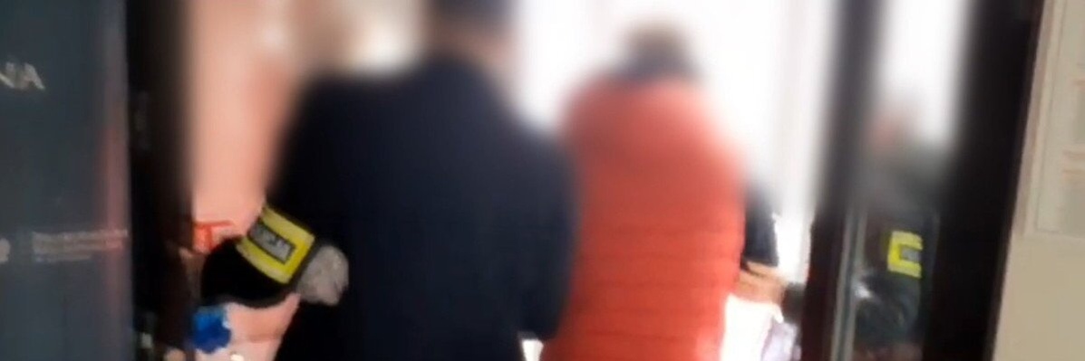 Wrocław: Policja zatrzymała podejrzanego adwokata. Za pieniądze miał załatwiać przestępcom zwolnienie z aresztu