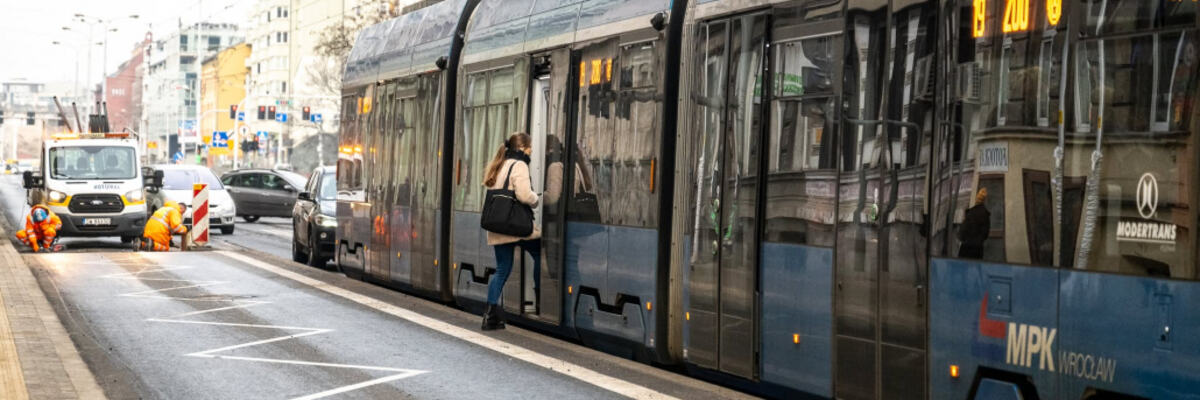 Robotnicy wracają na Sienkiewicza. Do maja możliwe utrudnienia na kolejnym skrzyżowaniu