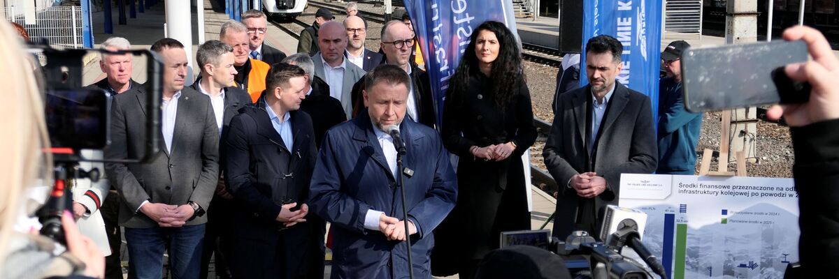Ministrowie przyjechali na Dolny Śląsk podsumować odbudowę regionu po powodzi